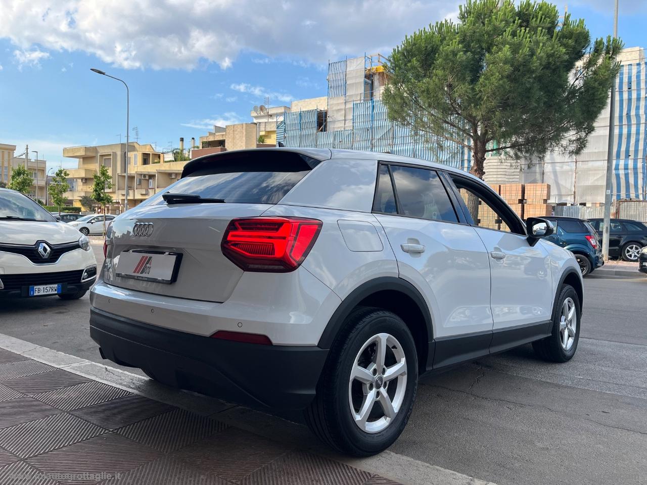 AUDI Q2 30 TDI S tronic Business Design