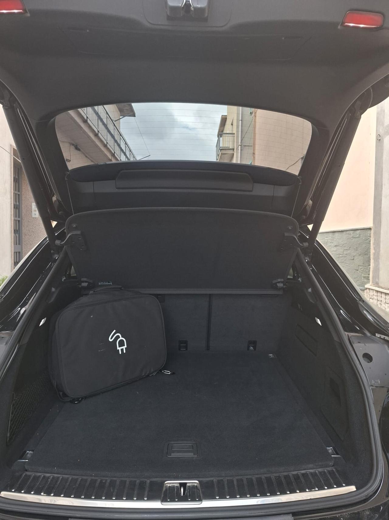 Porsche Cayenne 3.0 V6 E-Hybrid