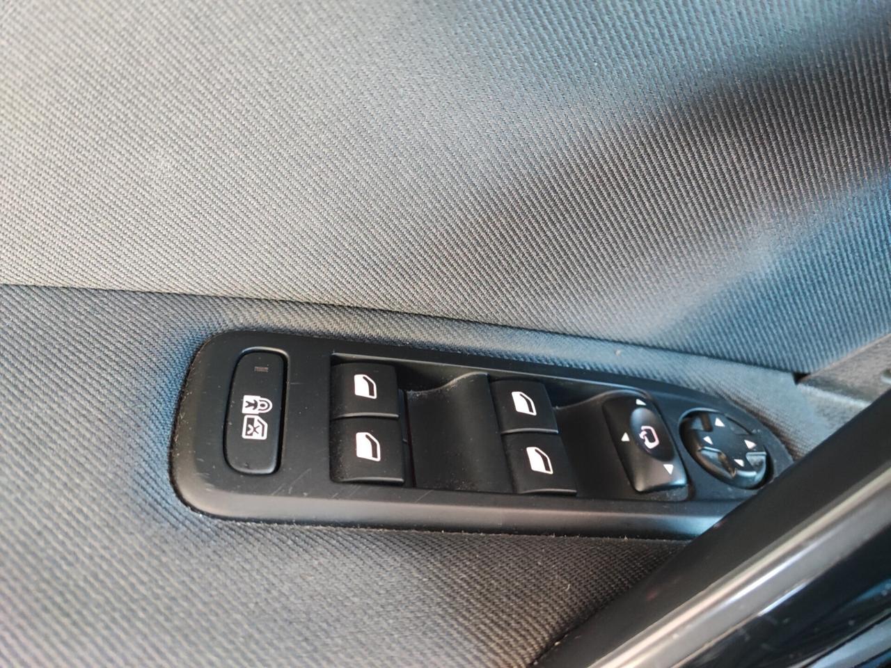 Peugeot 508 BlueHDi 120 EAT6 S&S SW Allure