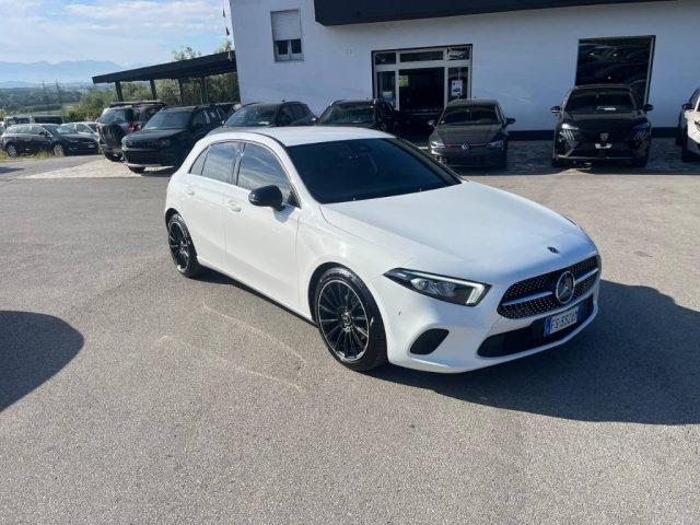 MERCEDES-BENZ A 180 d Automatic Premium