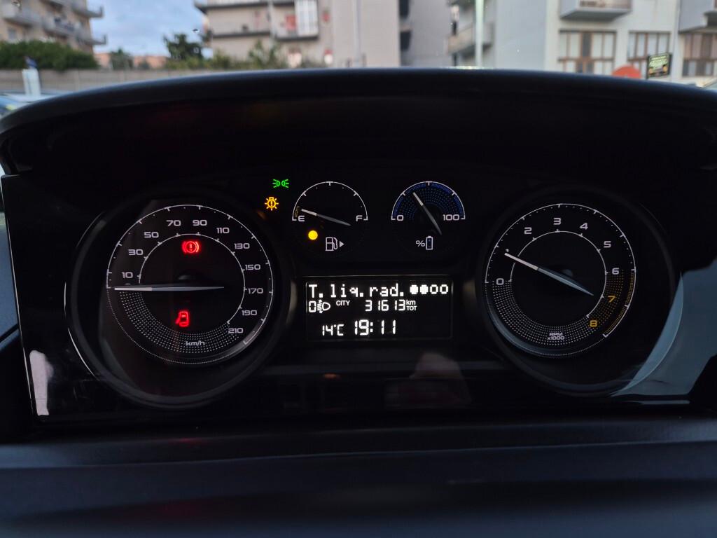 Lancia Ypsilon 1.0 5 porte Hybrid 2023