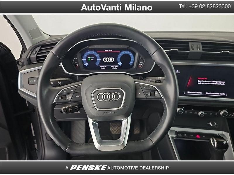Audi Q3 Sportback 45 TFSI e S tronic Business Plus