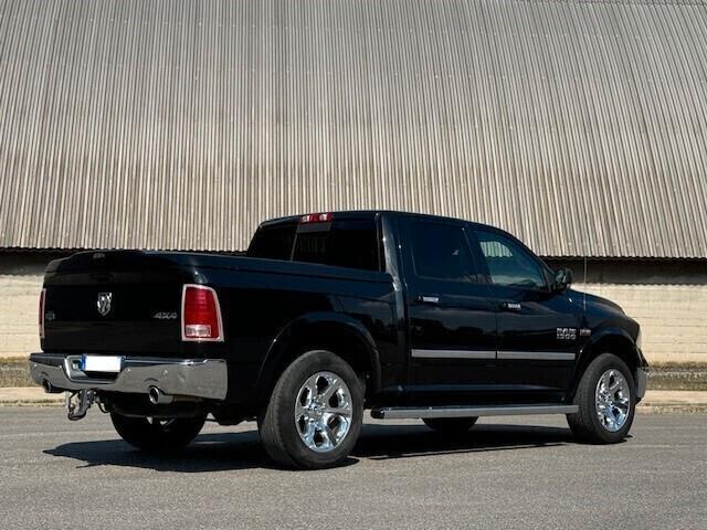 DODGE RAM 1500 LARAMIE 4x4