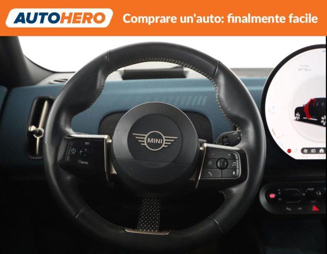 MINI Mini C Favoured Countryman