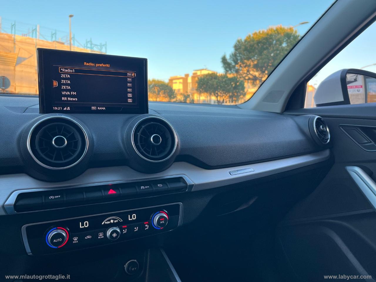 AUDI Q2 30 TDI S tronic Business Design