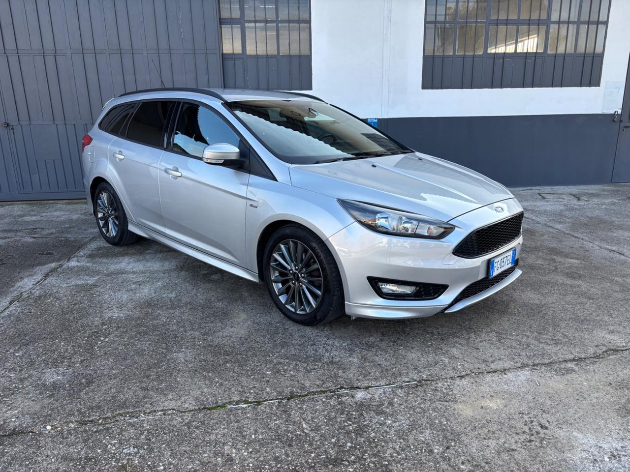 Ford Focus 1.5 TDCi ST Line. EURO 6B. Garanzia