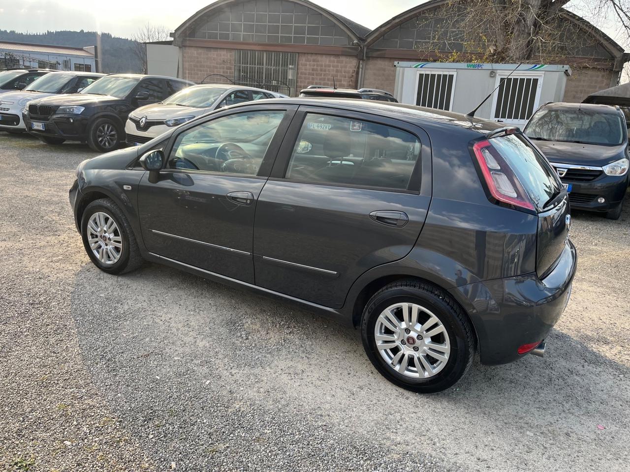 Fiat Punto 1.2 8V 5 porte Lounge 2015 123.000 km