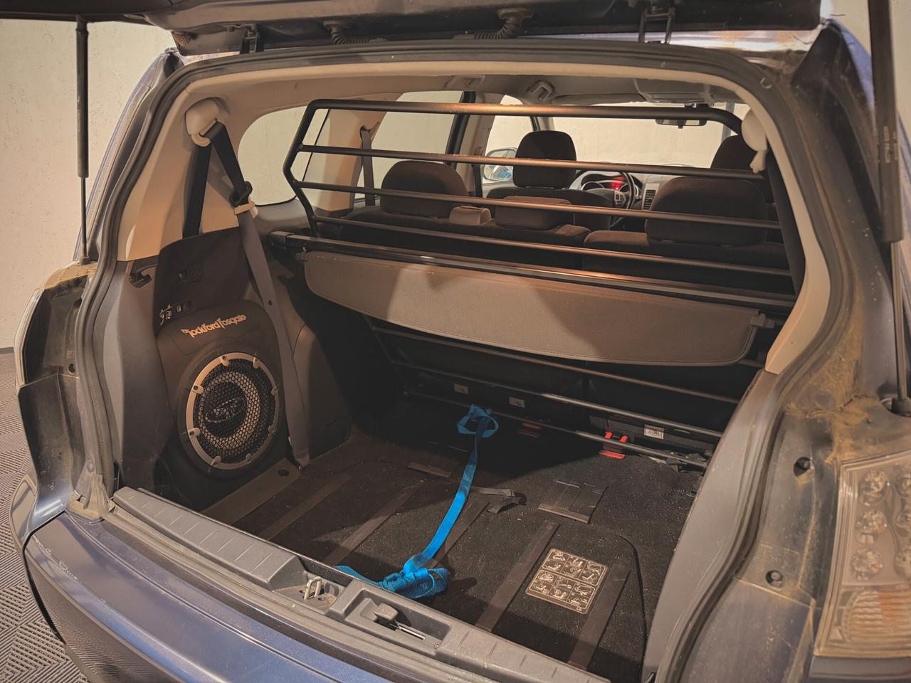 Mitsubishi Outlander 2.0 DI-D Intense - Autocarro