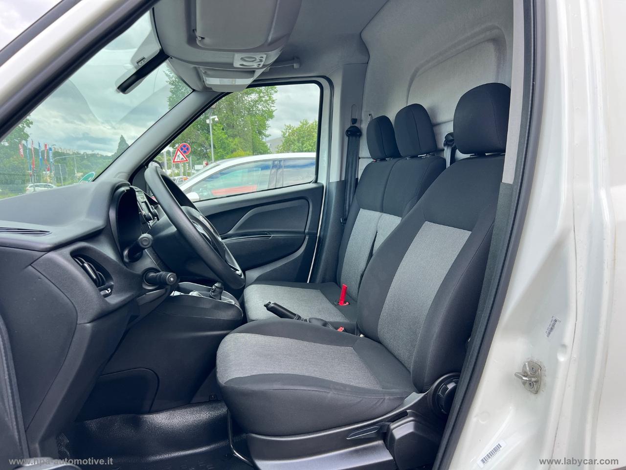 Doblò 1.6 MJT 120CV MAXI 3 POSTI