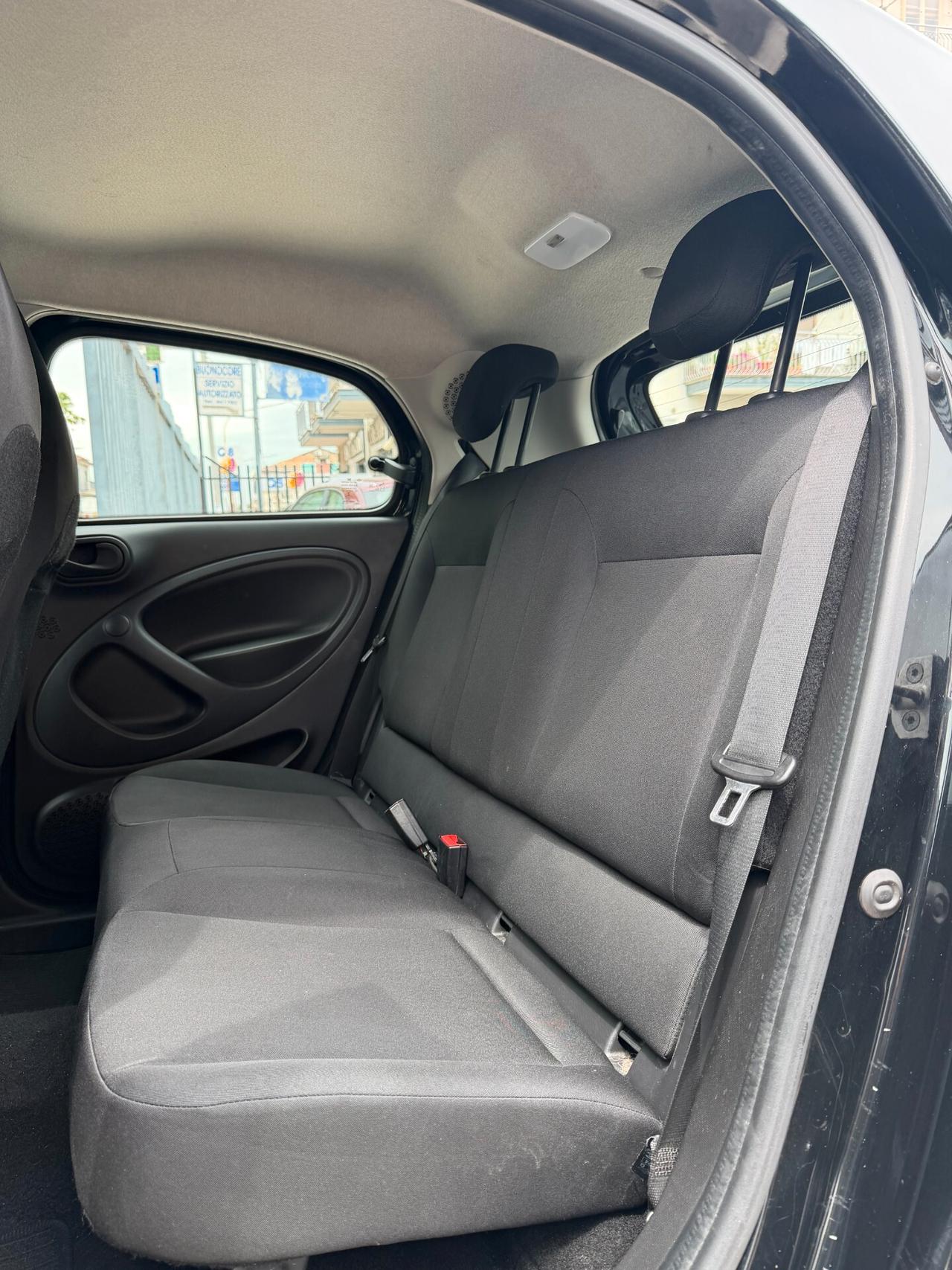 Smart ForFour 70 1.0 Youngster
