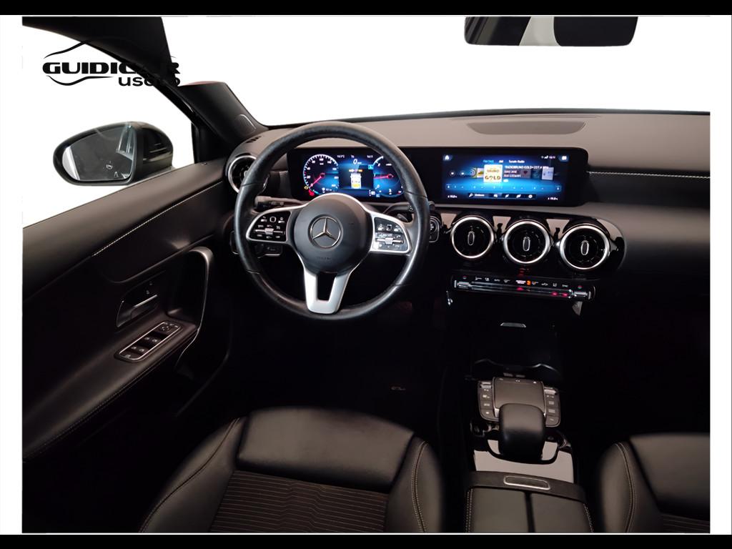 Mercedes-Benz Classe A - W177 2018 - A 180 d Sport auto