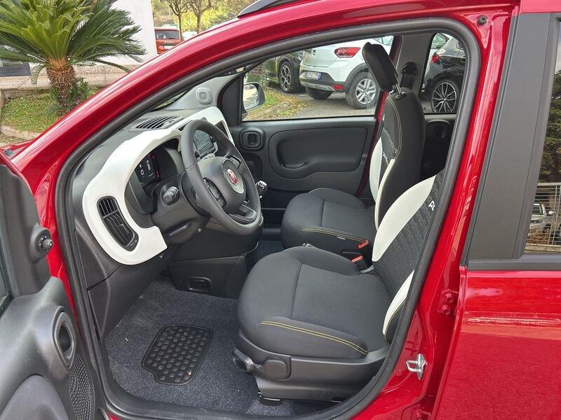 FIAT Panda New 1.0 70cv Hybrid Pandina