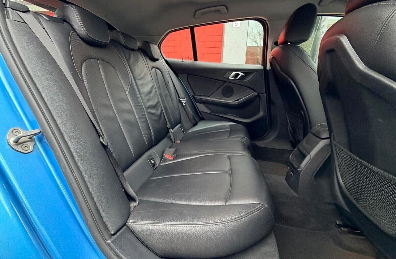 Bmw 116d 5p. Sport Automatica Neopatentati Virtual Cockpit