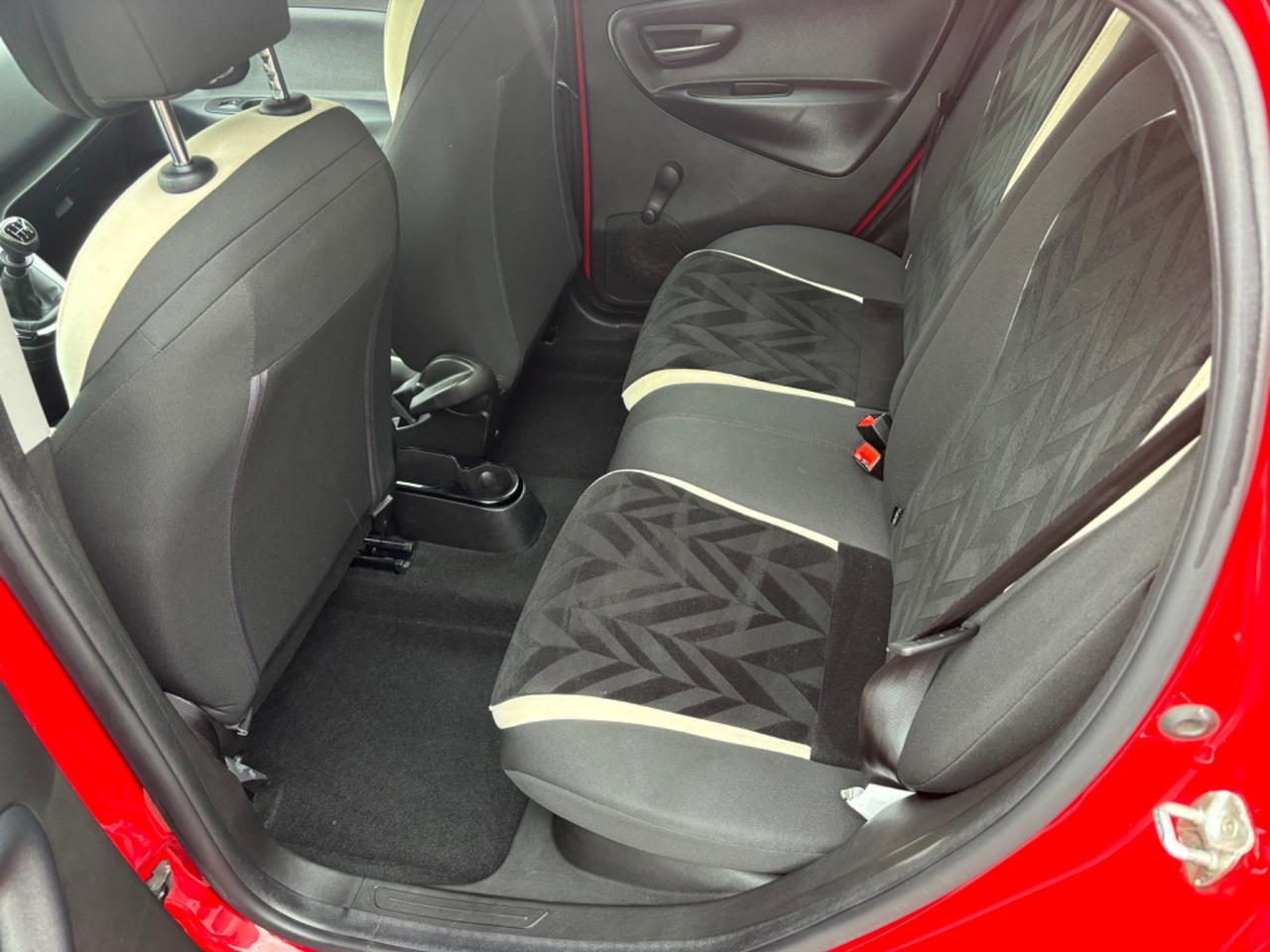 Lancia Ypsilon 1.2 69 CV 5 porte Gold