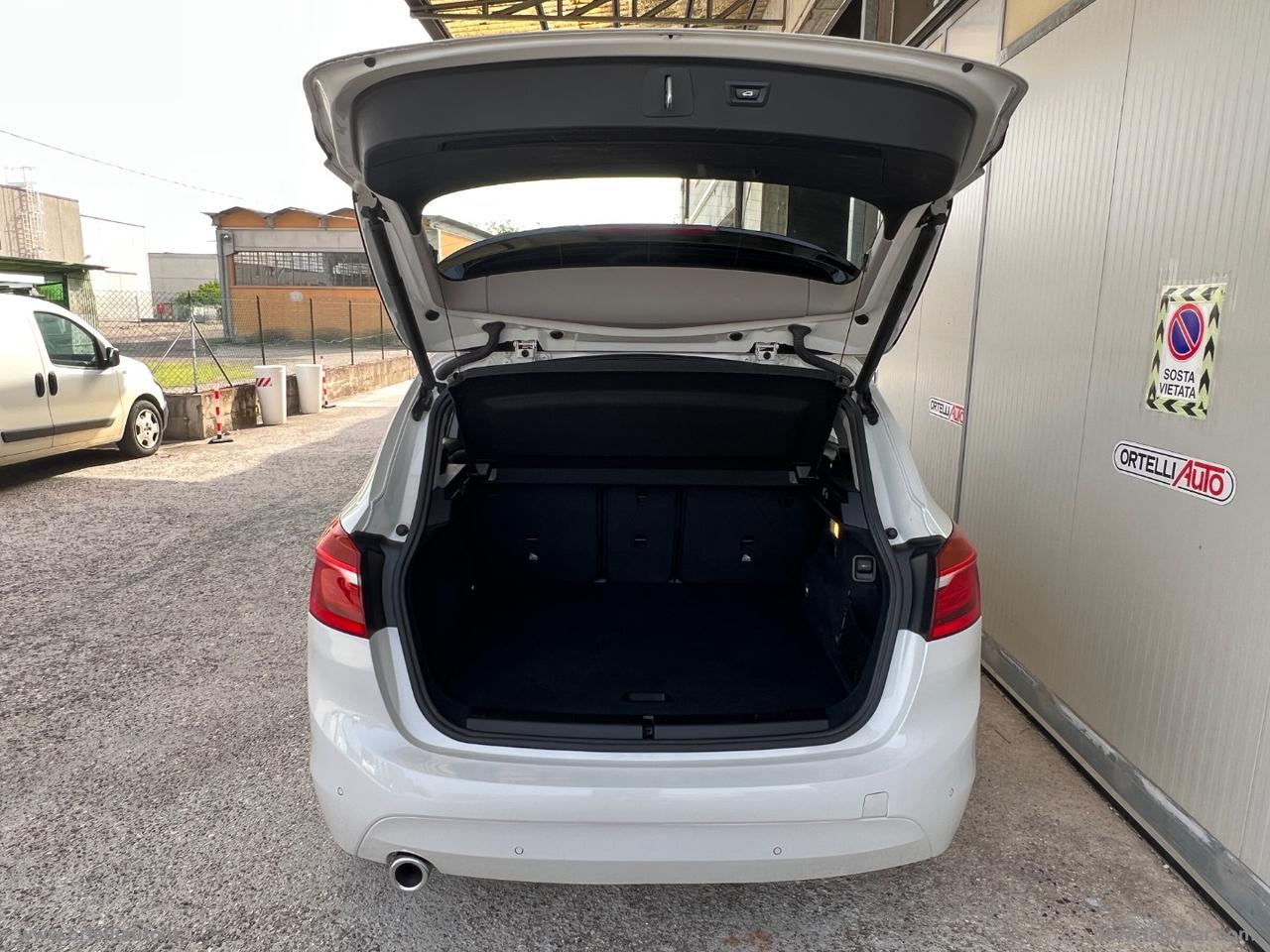 BMW 225xe Active Tourer iPerf.Advantage aut.
