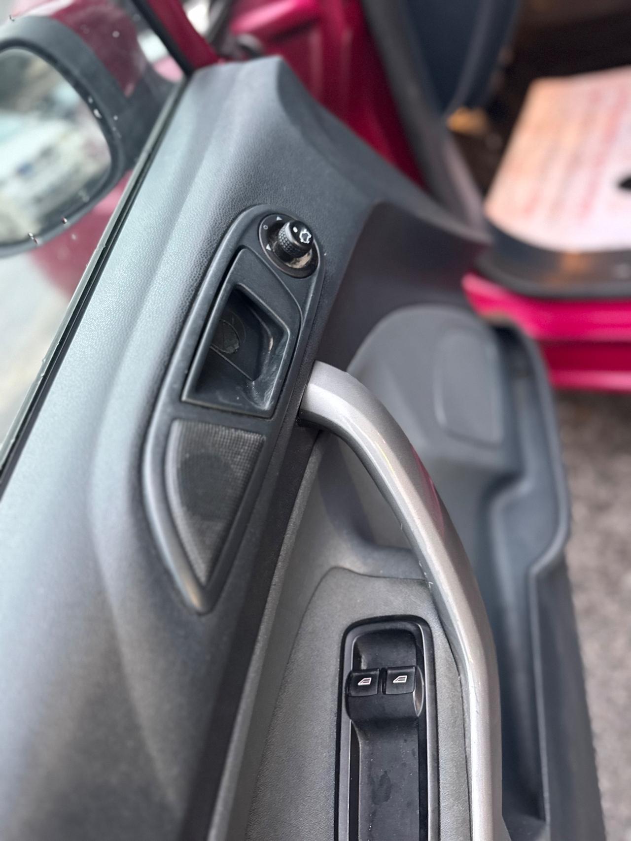 Ford Fiesta 1.2 16V 3p. Clever