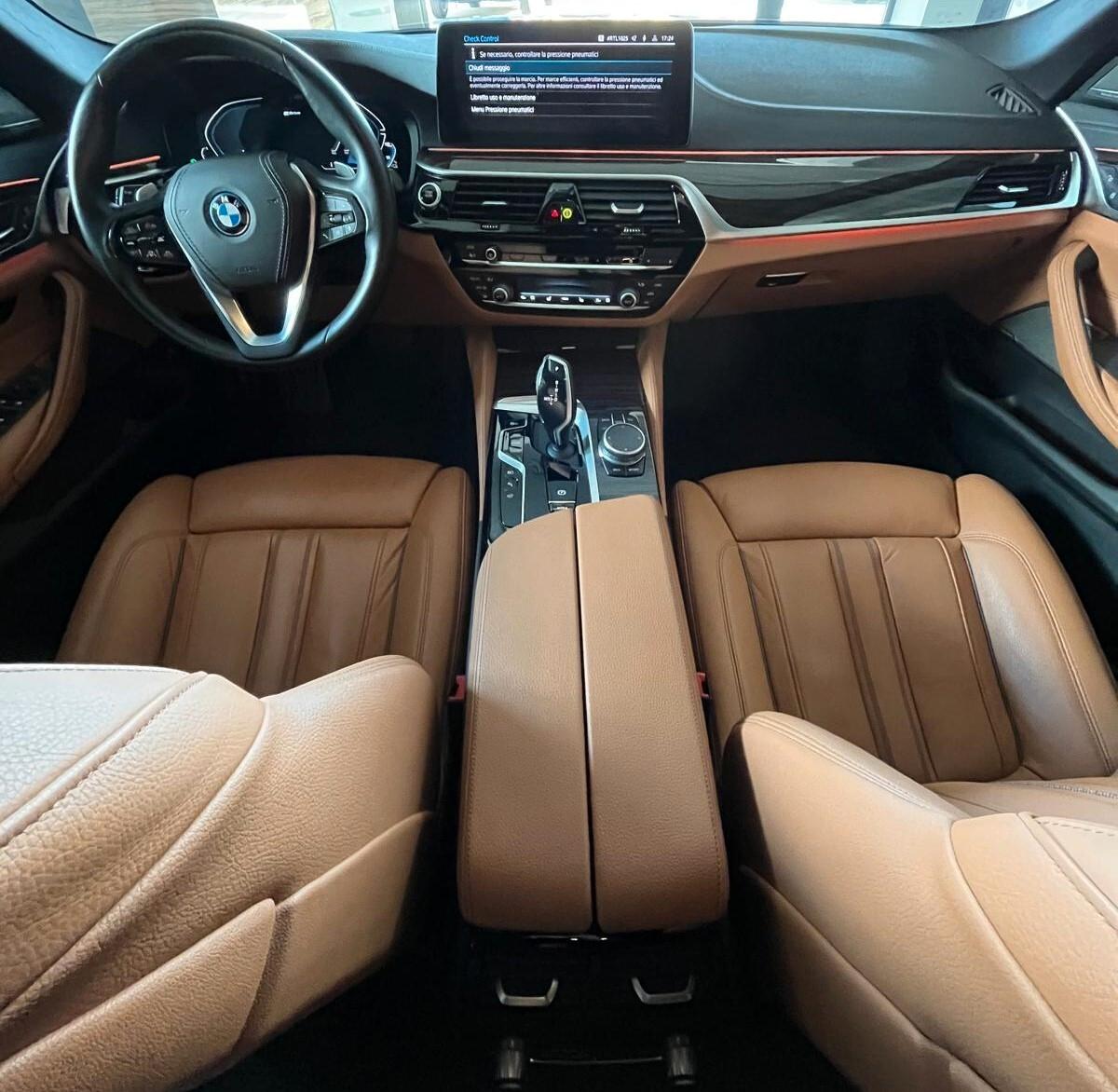 Bmw 530 530e xDrive Touring Luxury