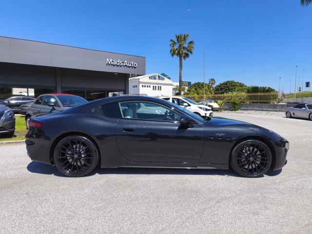 MASERATI GranTurismo V6 550 CV AWD Trofeo
