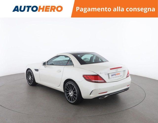 MERCEDES-BENZ SLC 250 d Premium