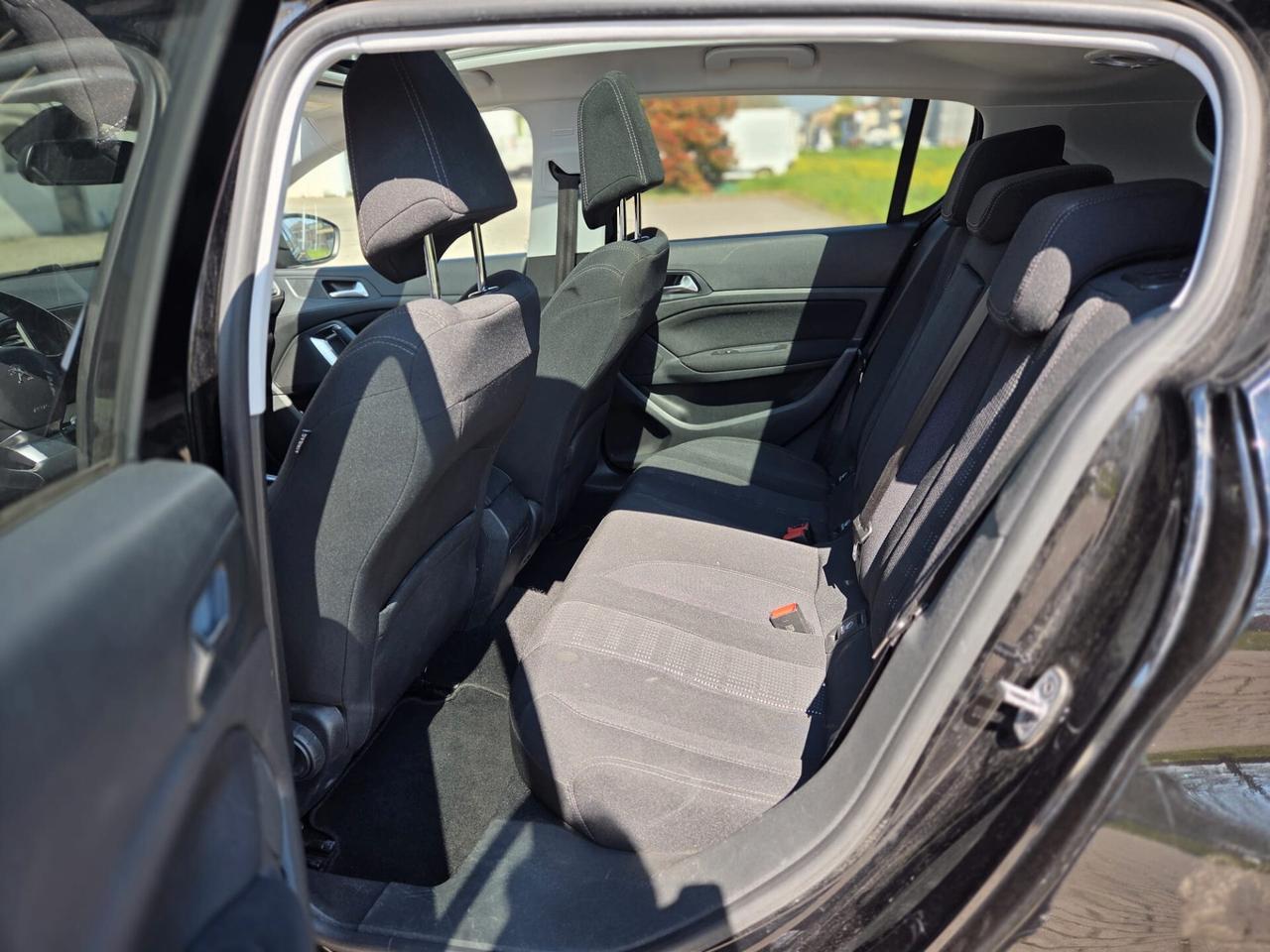 Peugeot 308 BlueHDi 120 S&S Allure