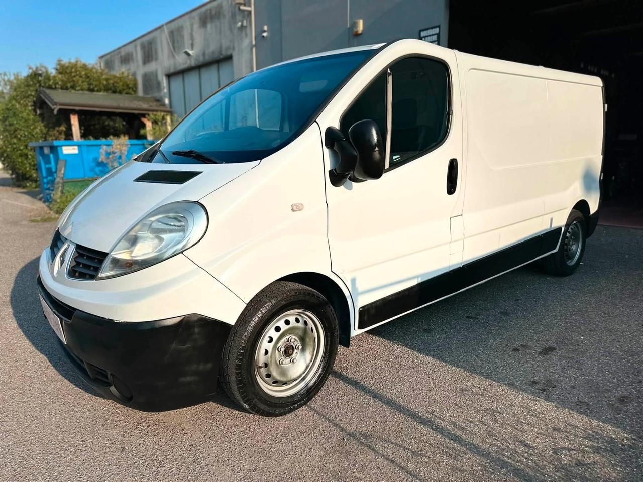 Renault Trafic T27 2.0 dCi/115 PC-TN Furgone DPF