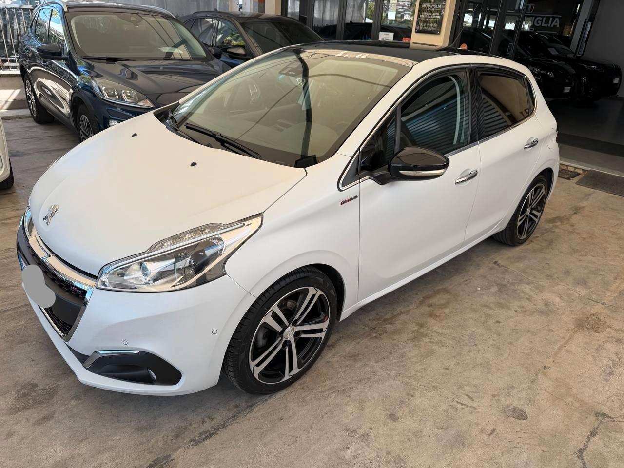 Peugeot 208 2016 1.6 100 5p. GT Line ICE White
