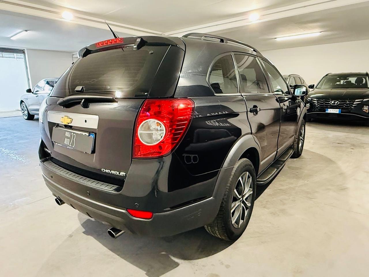 Chevrolet Captiva 2.0 VCDi LTZ*127 CV*7 POSTI*PEDANE*