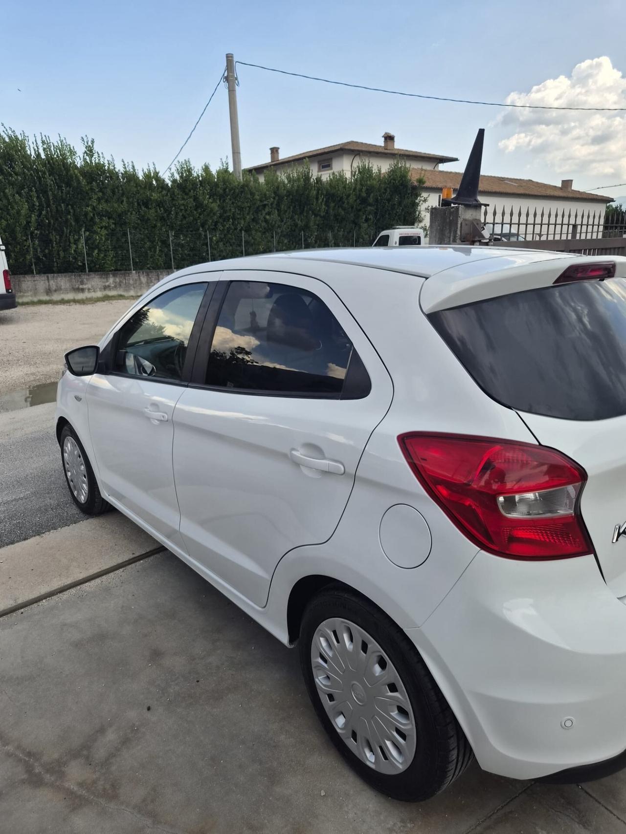 Ford Ka 1.2 Ti-VCT 85CV Black & White - garantita 12 mesi