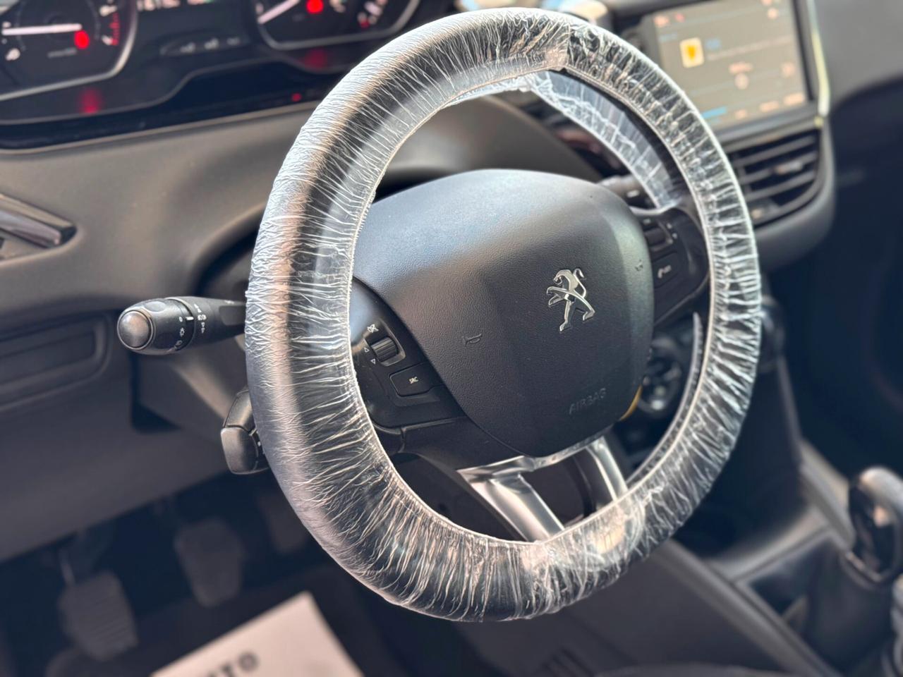 Peugeot 208 PureTech 82 5p. GPL Active