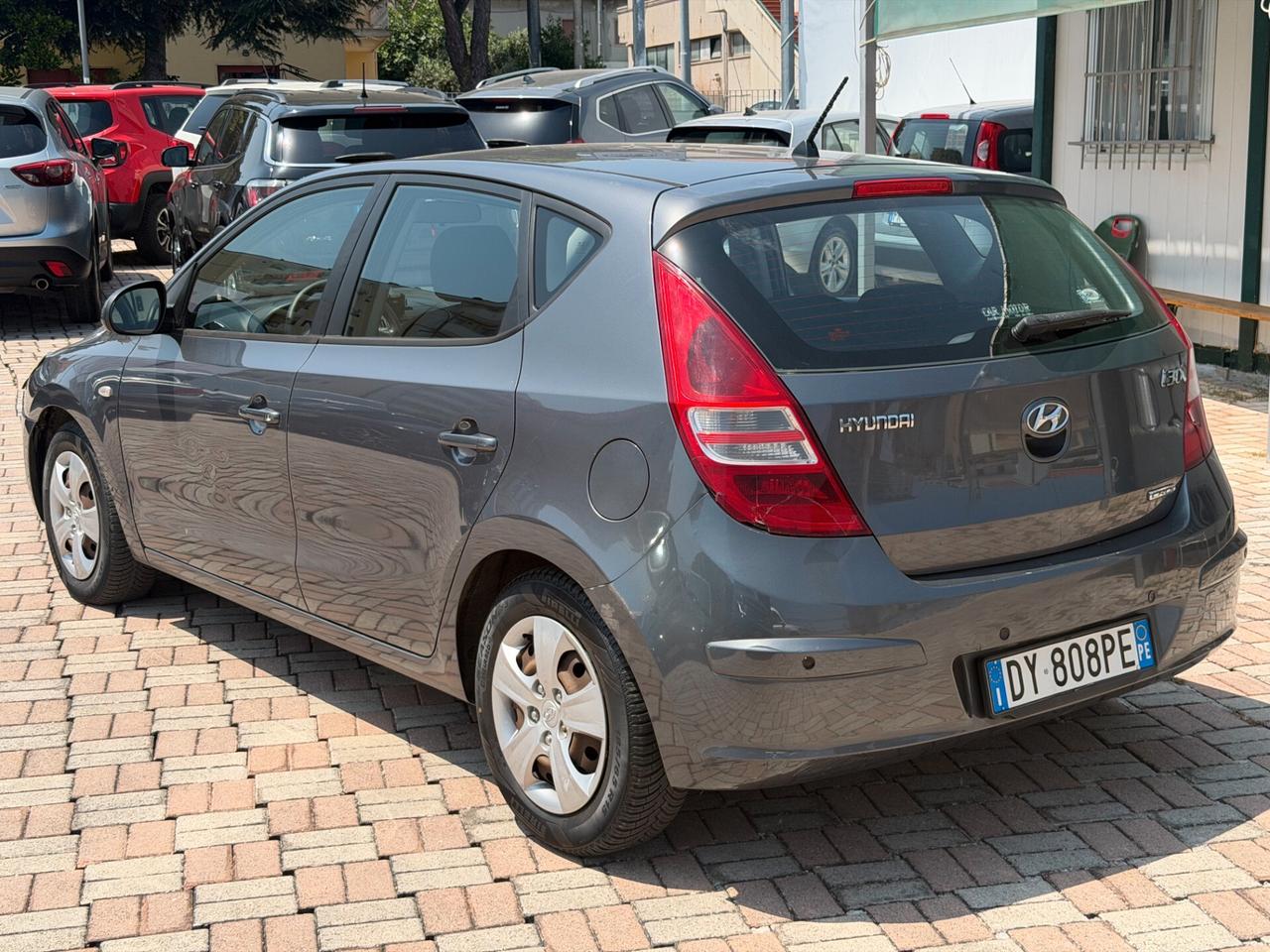 Hyundai i30 1.6 CRDi VGT 16V 90CV 5p. Active