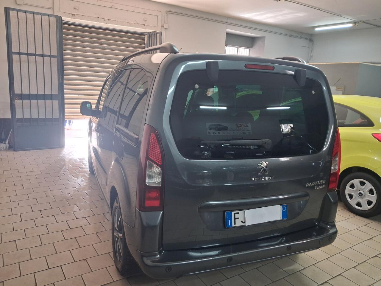 Peugeot Partner Tepee 1.6 BlueHDi Outdoor 2017