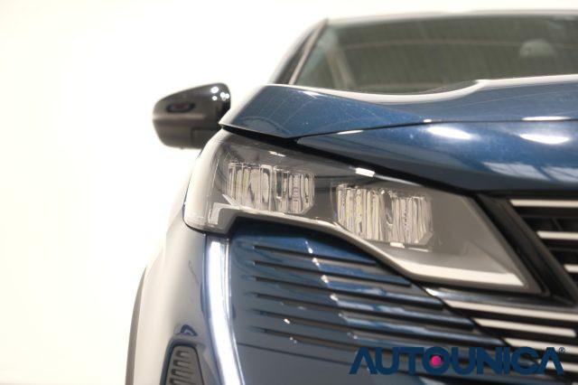 PEUGEOT 3008 HYBRID4 300 E-EAT8 ALLURE PACK