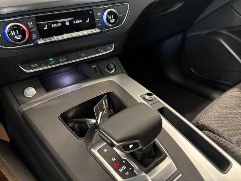 Audi Q5 II 2020 55 2.0 tfsi e S line quattro s-tronic