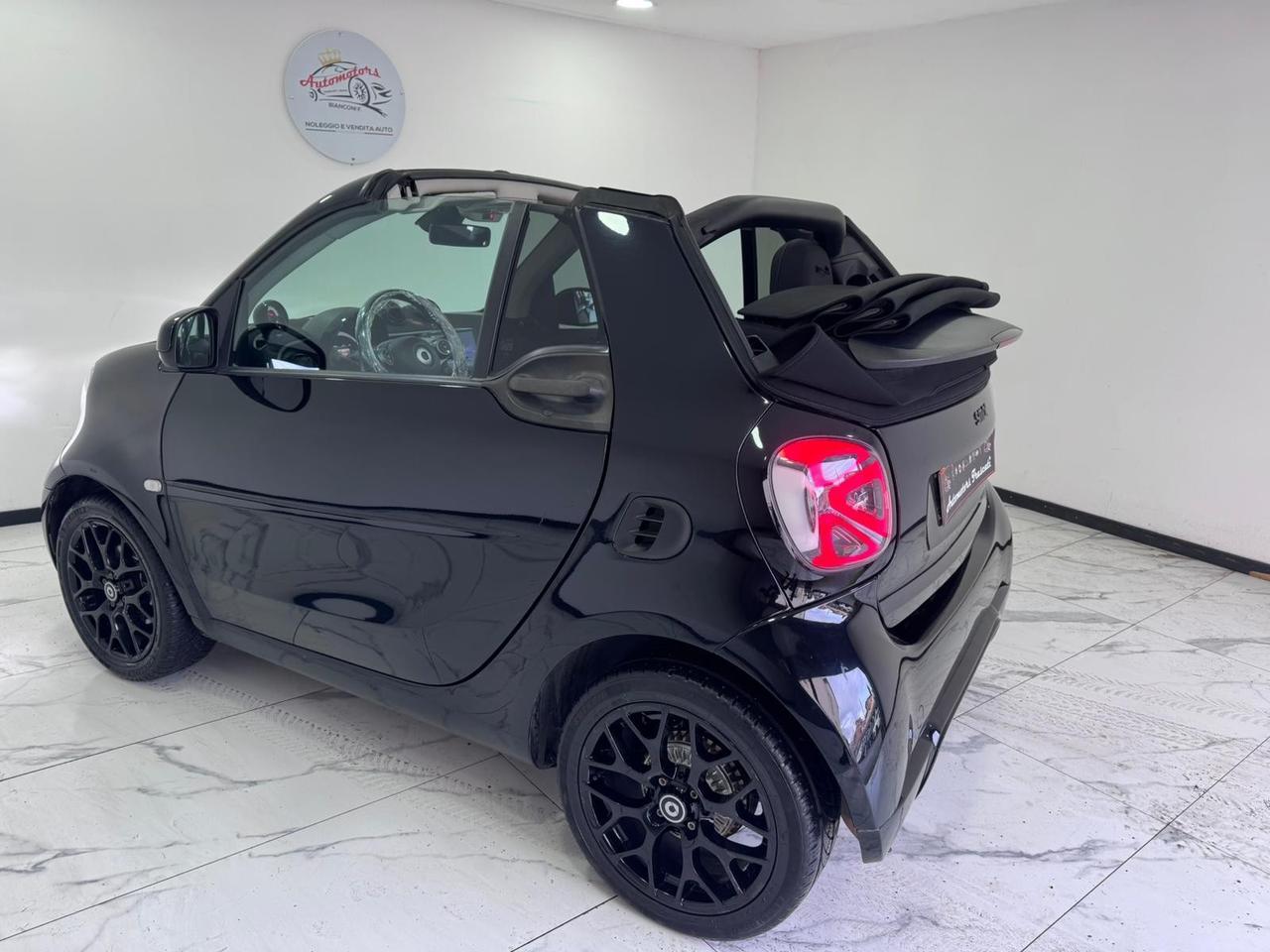 Smart ForTwo 71 cv-AUTOMATICA-CABRIO-2019