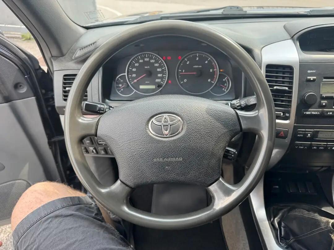 Toyota Land Cruiser 3.0 D-4D 16V cat 5 porte