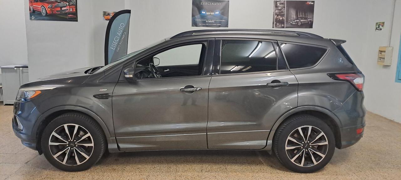Ford Kuga 1.5 TDCI 120 CV 2WD ST-Line