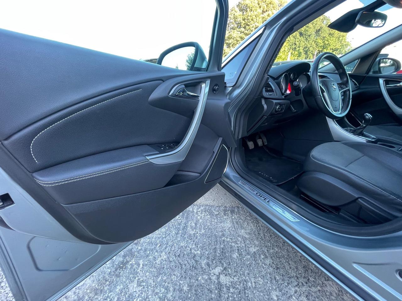 Opel Astra Cosmo 1.7 ECOTEC CDTI 110cv