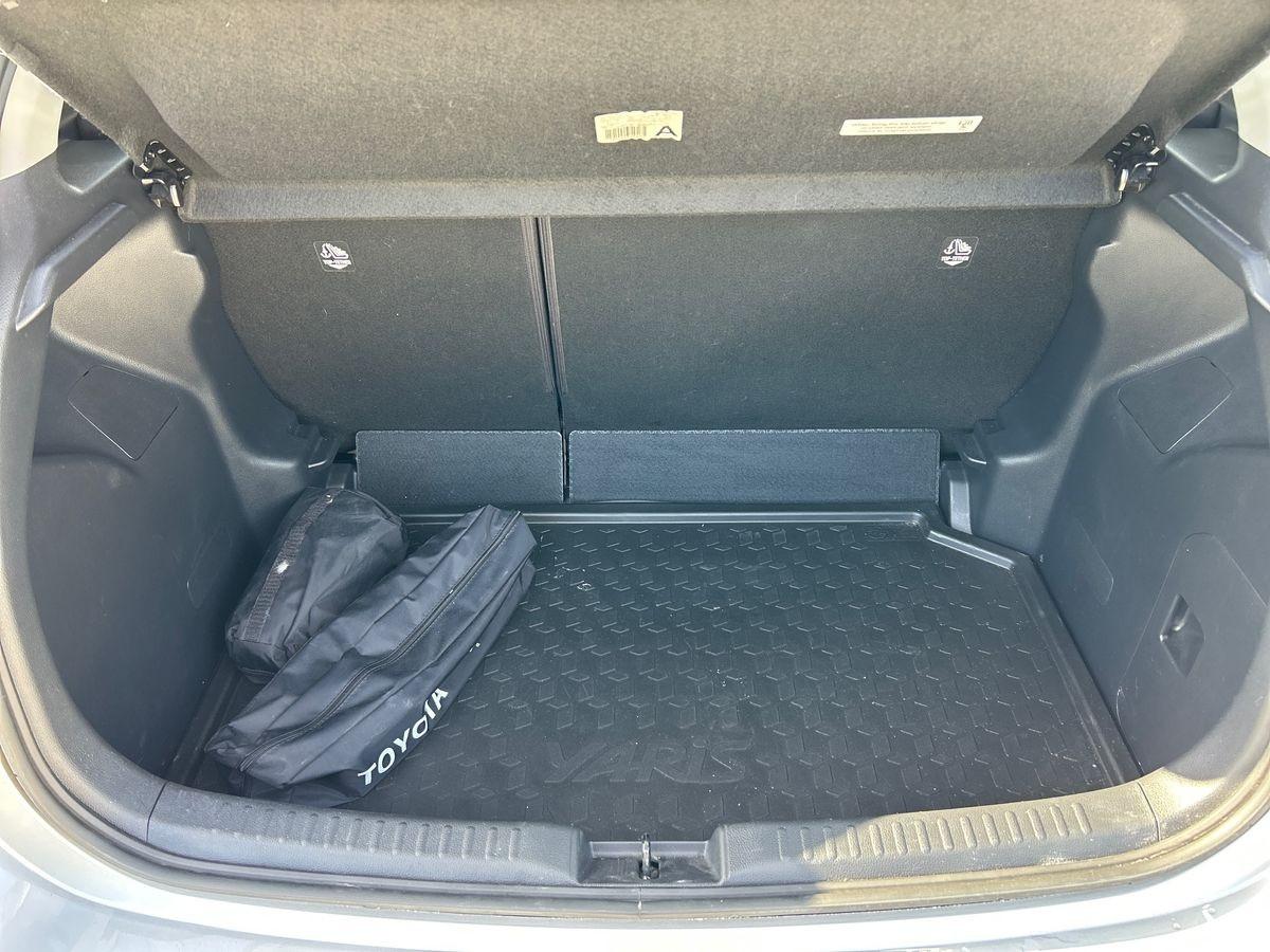 TOYOTA Yaris 4ª serie - Yaris 1.0 5 porte Active