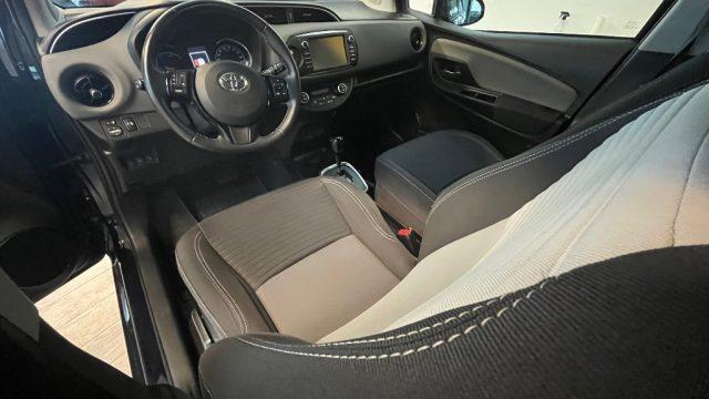 TOYOTA Yaris 1.5 Hybrid 5 porte Business