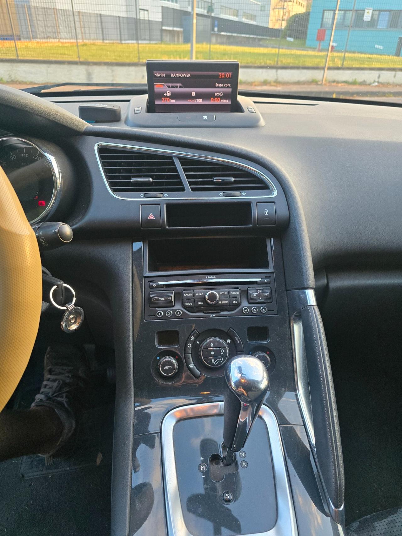 Peugeot 3008 1.6 HDi 110CV CAMBIO ROBOTIZZATO Perfetta