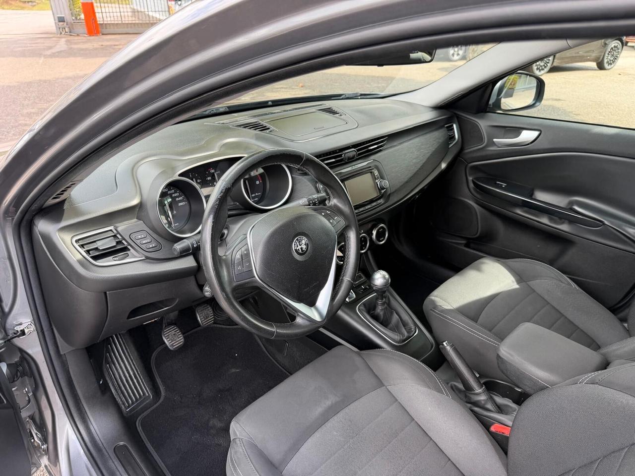 Alfa Romeo Giulietta 2.0 JTDm-2 150 CV Distinctive