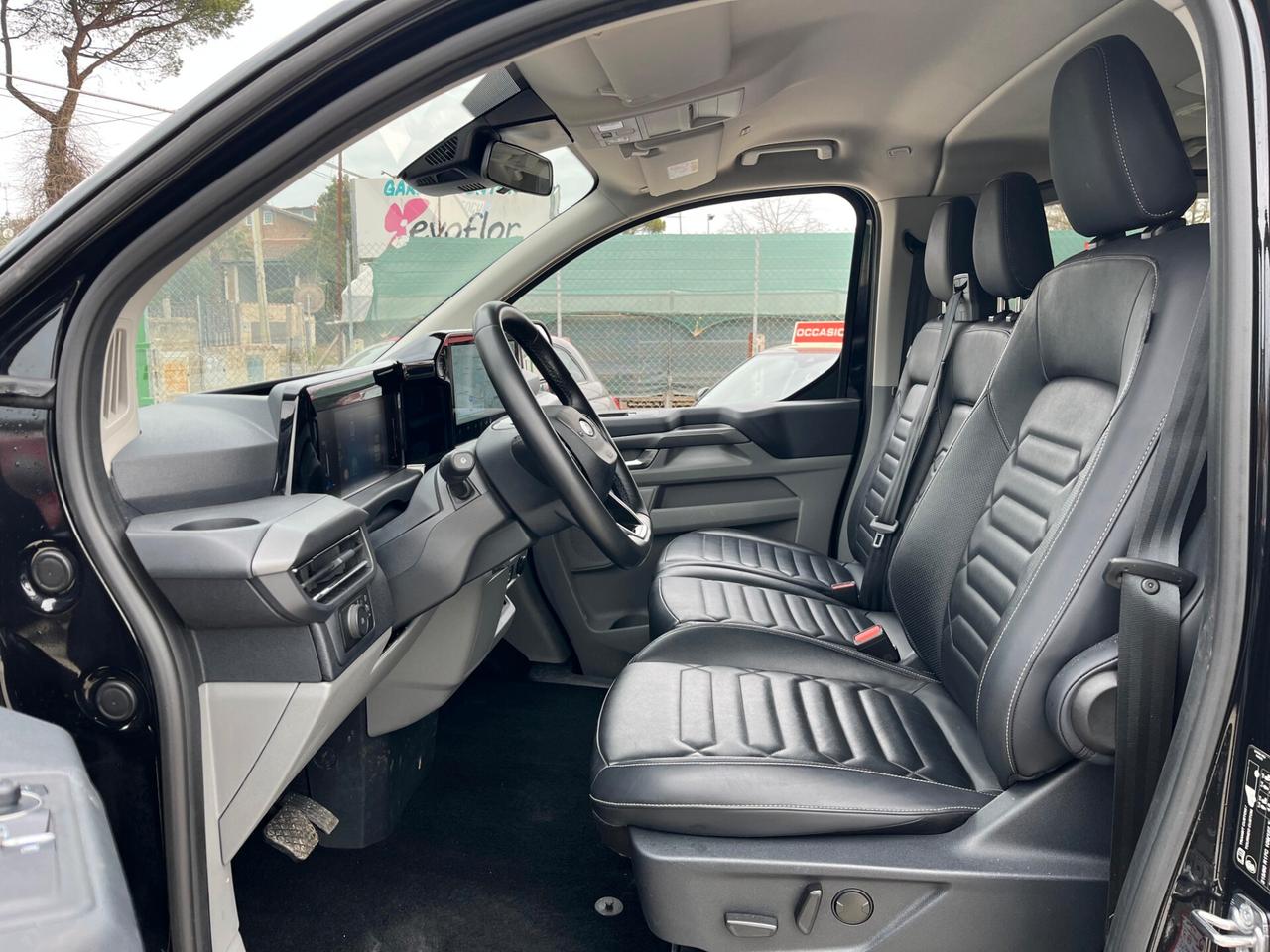 Ford Tourneo Custom 320 L2H1 2.0 170CV AUTO