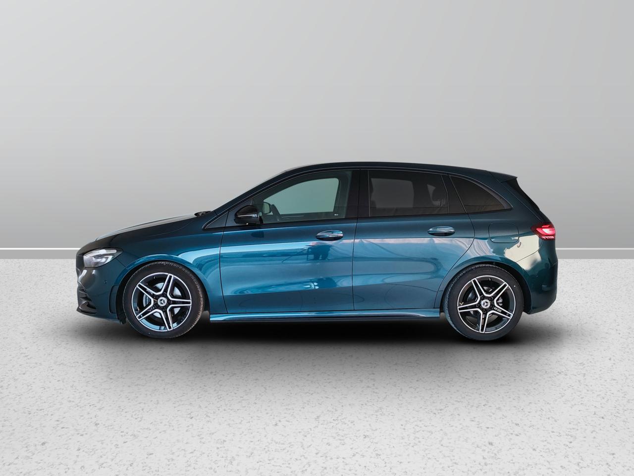 Mercedes-Benz Classe B - W247 2023 - B 180 d AMG Line Advanced Plus auto