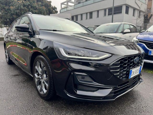 FORD Focus 1.0 EcoBoost Hybrid 125CV Powershift SW ST-Line De