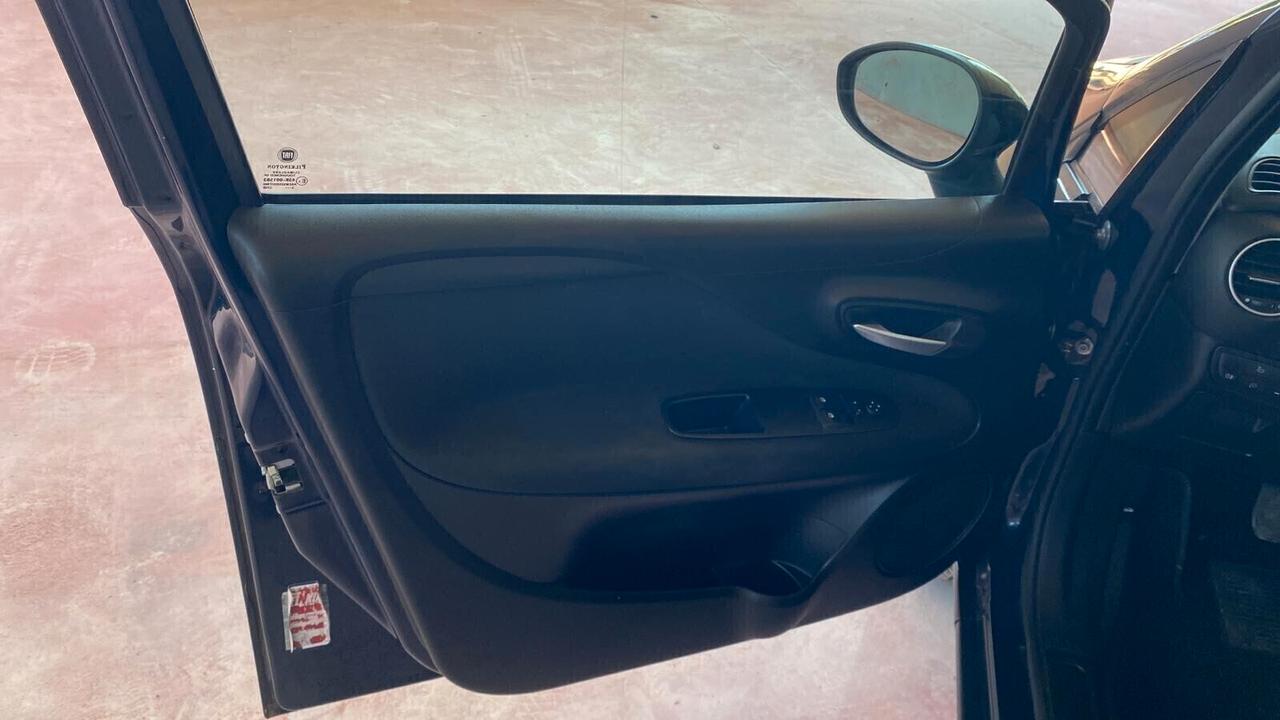 Fiat Punto 1.4 8V 5 porte Natural Power Street
