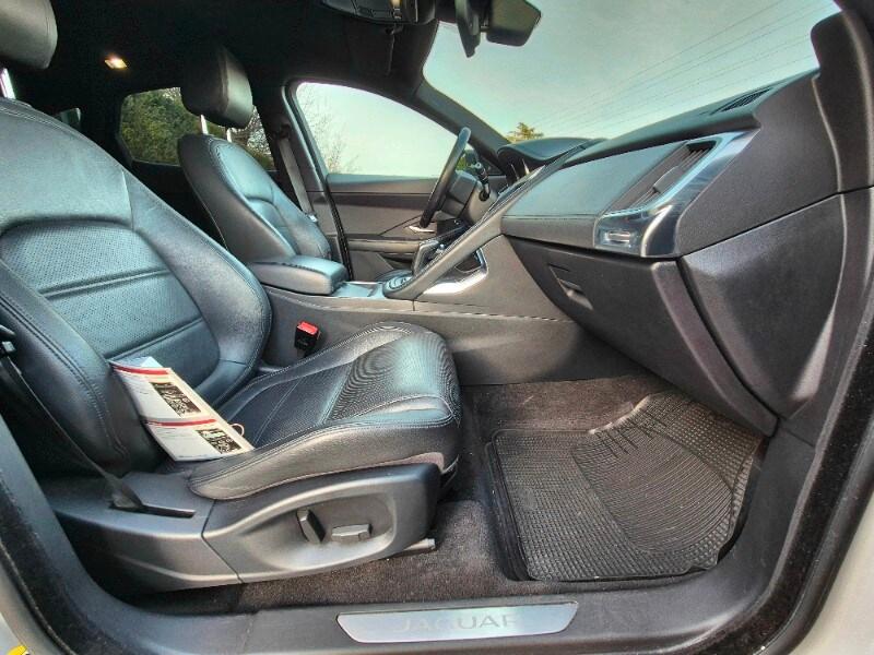 JAGUAR E-Pace (X540) E-Pace 2.0D 180 CV A...