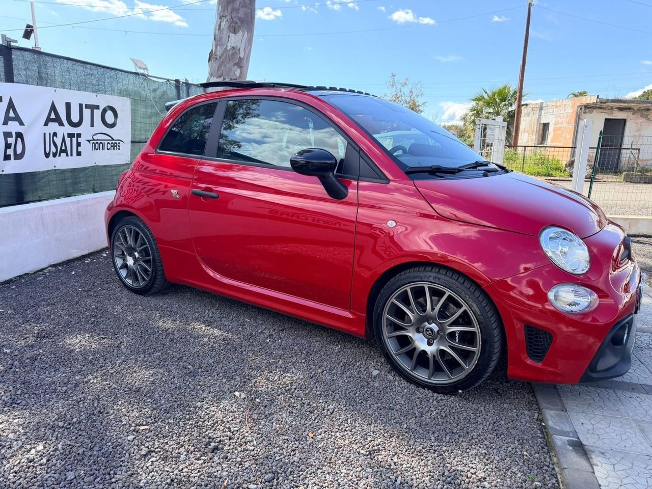 Abarth 695 1.4 Turbo T-Jet 180 CV