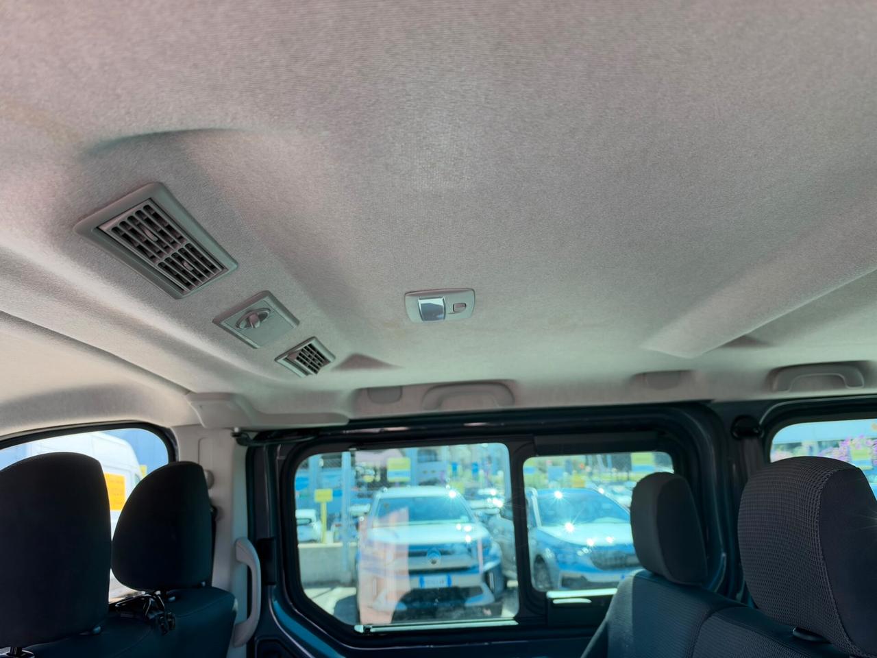 Nissan Primastar 2.0 dCi 150CV PL-TN Bus Acenta