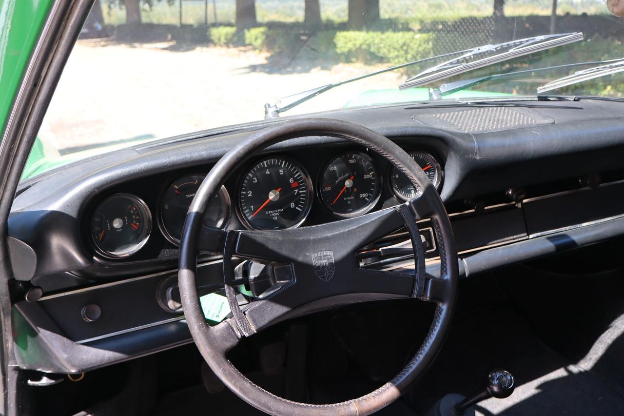 Porsche 911 2.4 T
