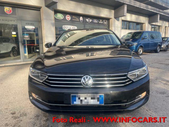 VOLKSWAGEN Passat Variant 1.6 TDI 120 CV DSG Business